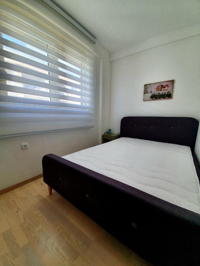 Aleksandar First Sea Line Apartment Bar Exterior foto